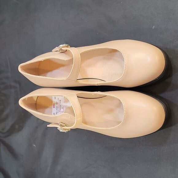 BRAND NEW YVO MARY-JANE WOMEN'S, BUCKLE DETAIL PLATFORM WEDGE PUMP - Picture 2 of 15